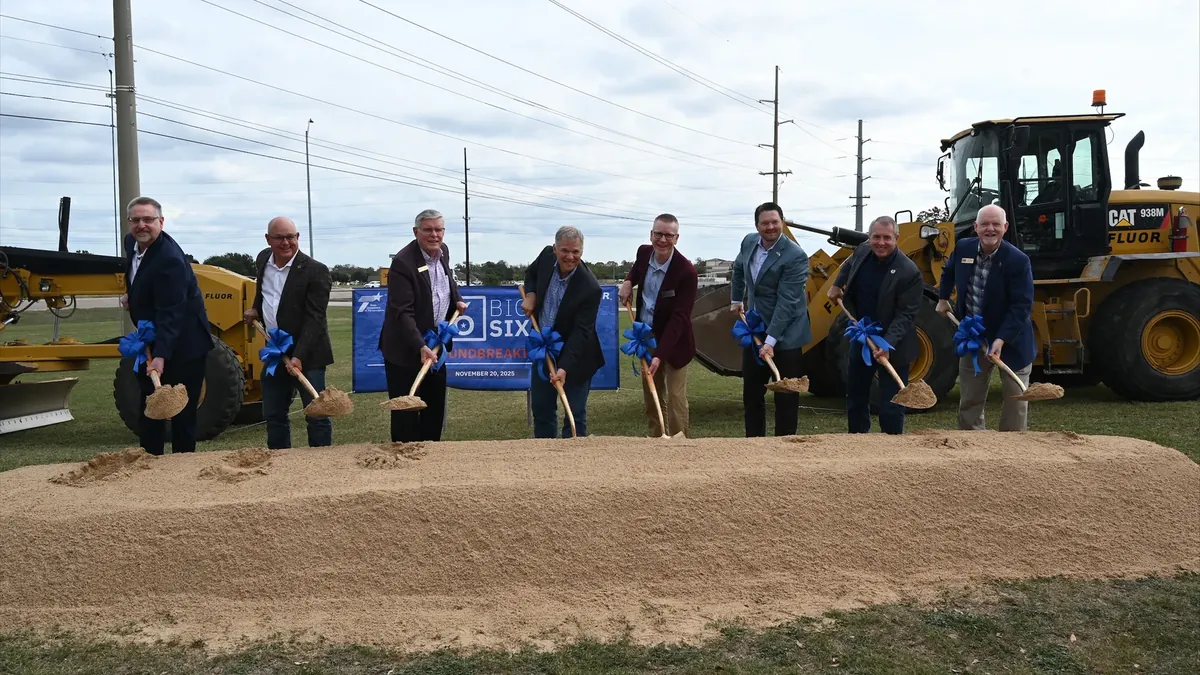 Fluor kicks off $671M Texas highway rebuild