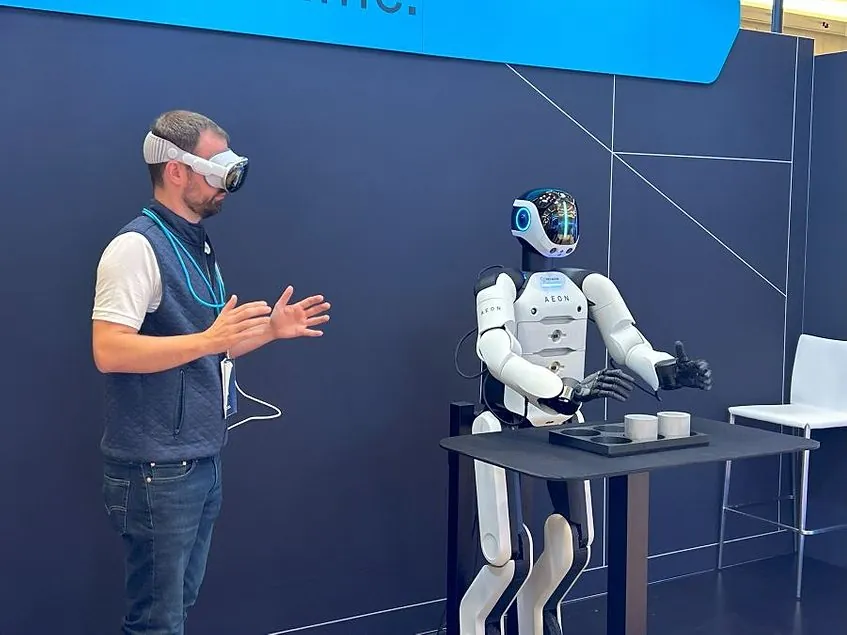 Filling the Gaps: Robots Close the Loop for Digital Twins