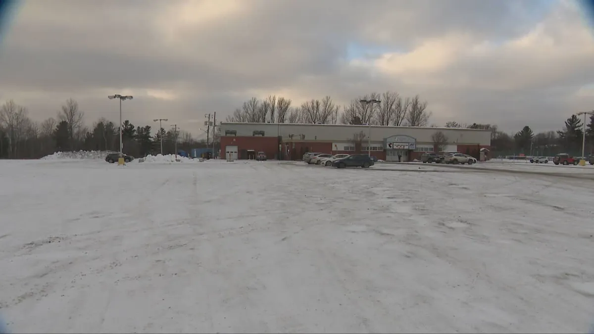 Le projet d’aréna deux glaces à Magog se fera au parc de l'Est