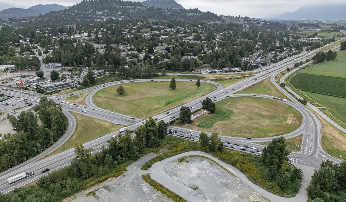 British Columbia awards design-build contract for Highway 11 Interchange Project