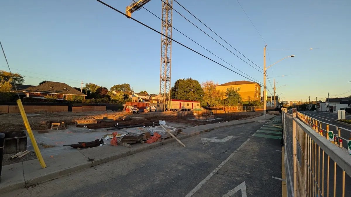 Six-Storey The Point Rapidly Topping Off in Hamilton
