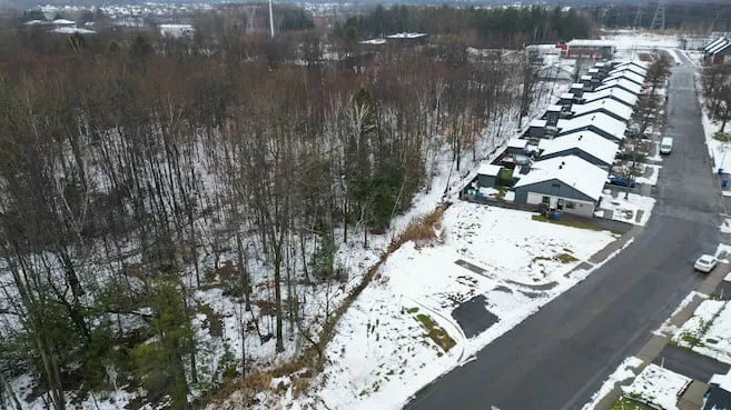 Logements abordables: LÜDIQ n’a toujours pas le feu vert de la Ville