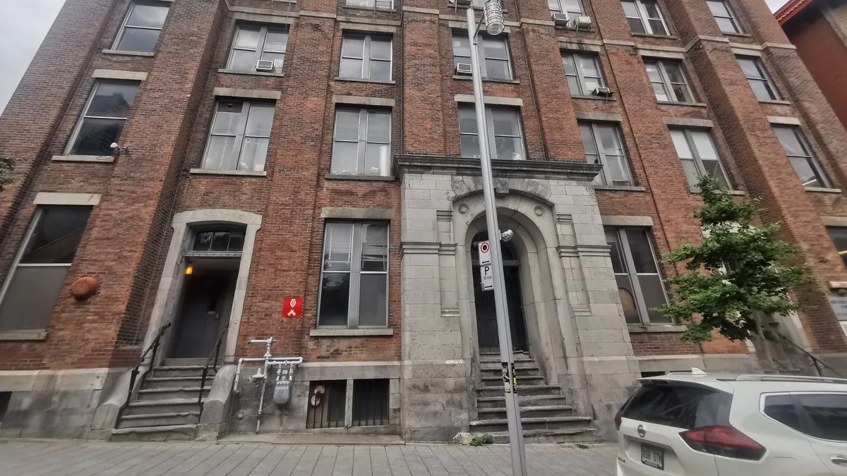 Itinérance: Mobilisation contre un projet de logements dans le Quartier chinois