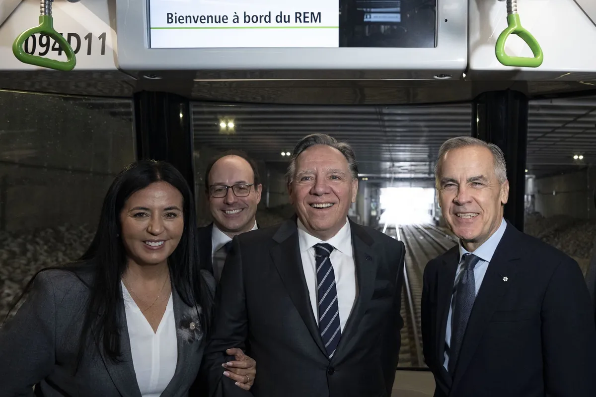 Carney, Legault et Martinez Ferrada inaugurent l’antenne du REM à Deux-Montagnes